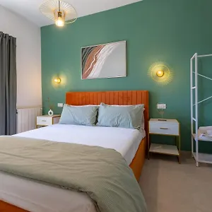 https://domus-noem-locazione-turistica.sicilyhotelsitaly.net